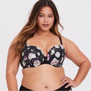 Torrid Curves Black Floral Push-up lined Bra Size 44DDD